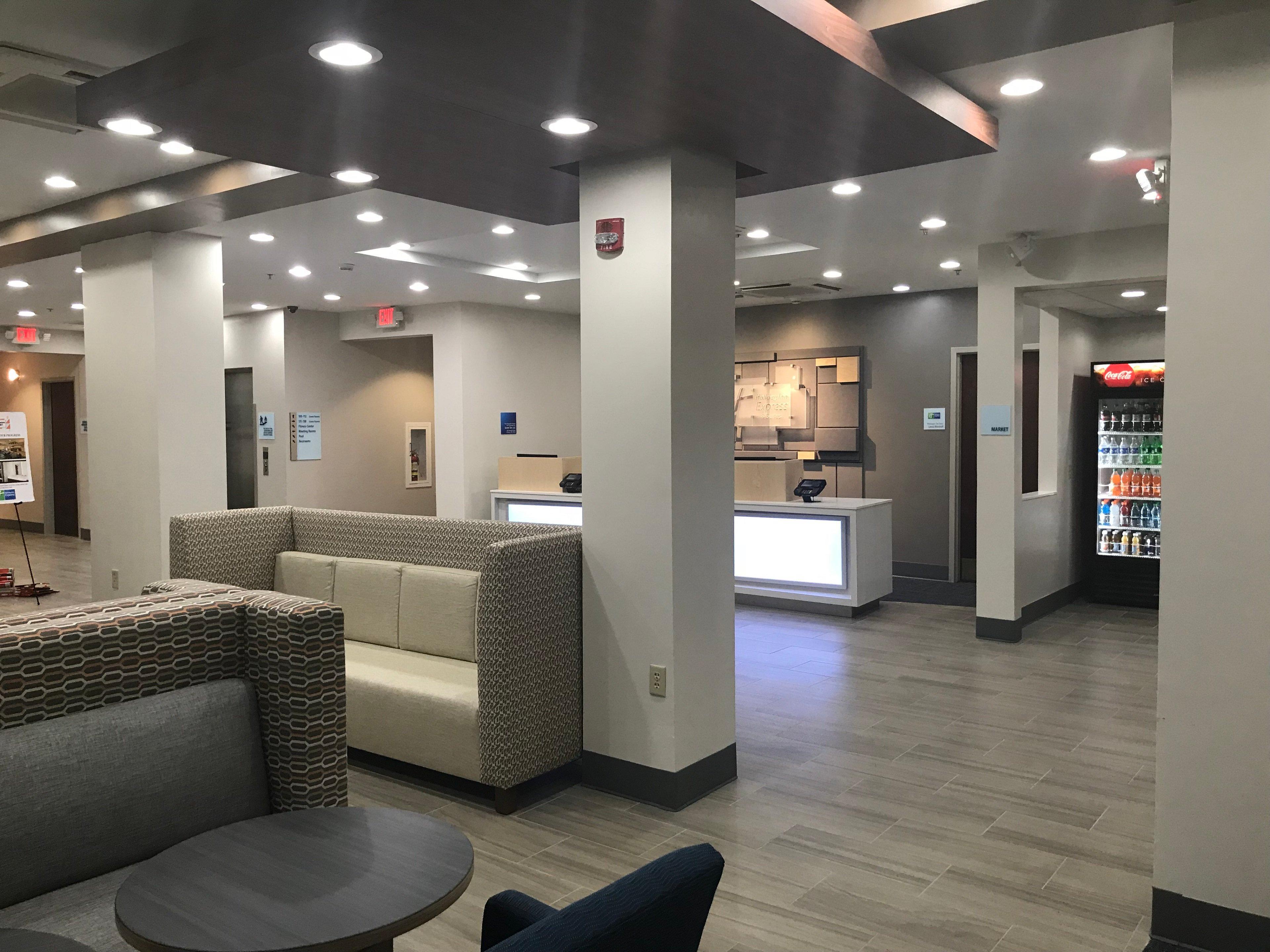 Holiday Inn Express Hotel & Suites Canton By Ihg Ngoại thất bức ảnh