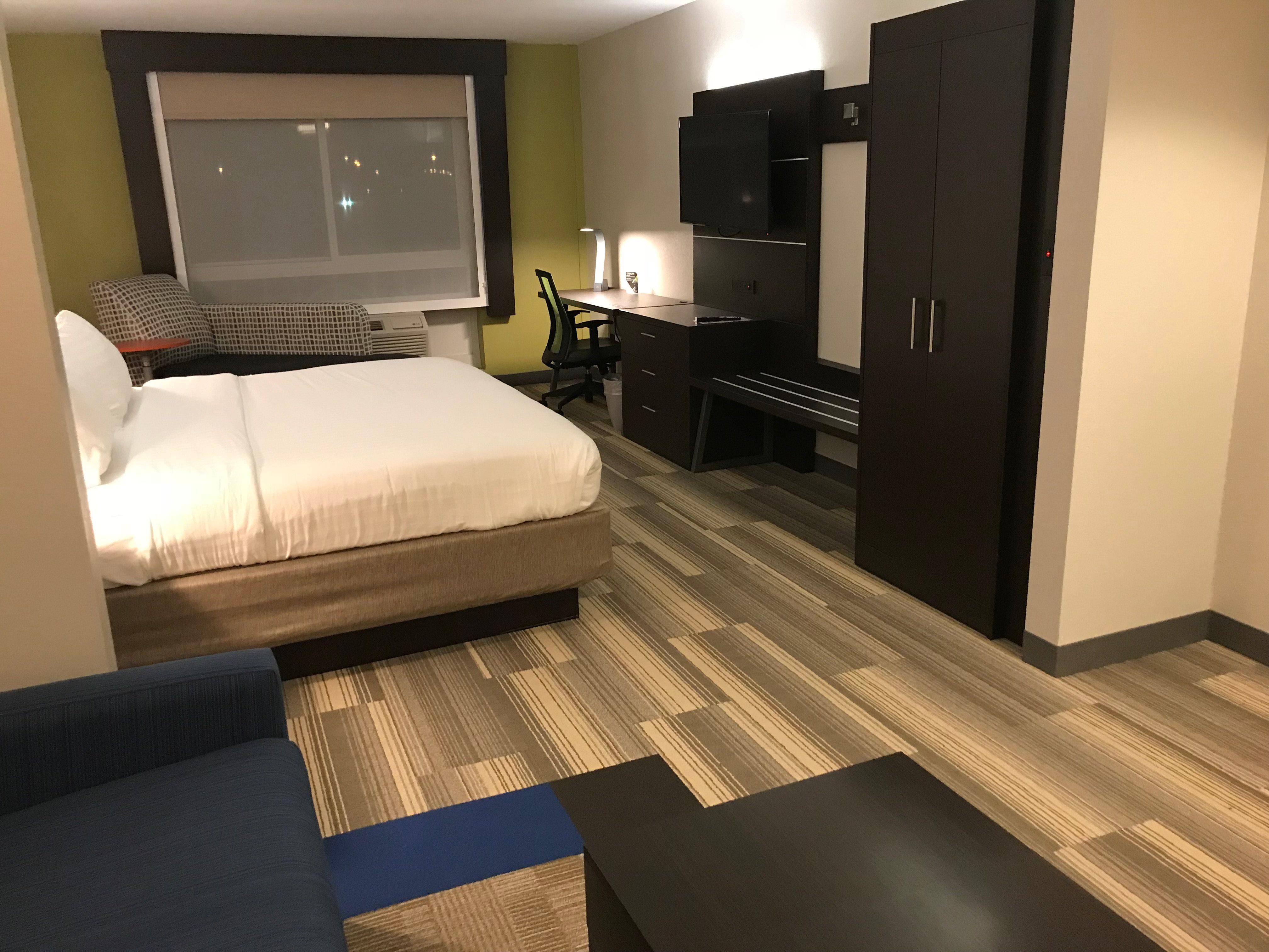Holiday Inn Express Hotel & Suites Canton By Ihg Ngoại thất bức ảnh