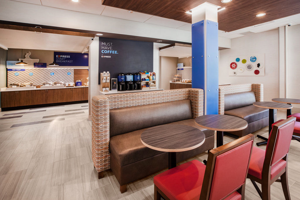 Holiday Inn Express Hotel & Suites Canton By Ihg Ngoại thất bức ảnh